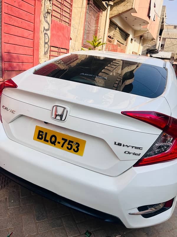 Honda Civic Oriel 2018 6