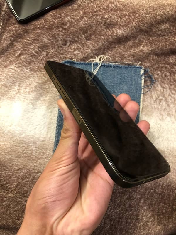 iPhone 12 Pro Max Urgent Sale 6