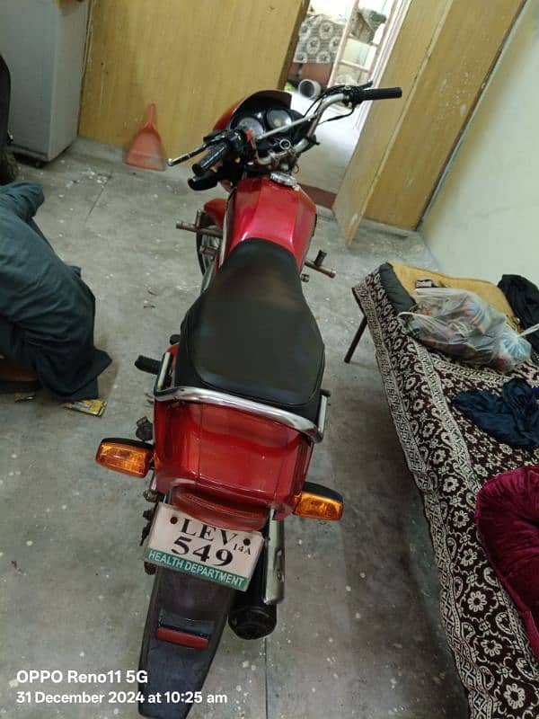 Askam O Alikum! Honda Pridor Cd 100 for sale 2014 model lahore No 1