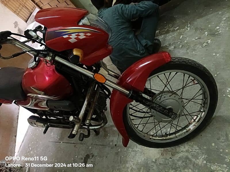 Askam O Alikum! Honda Pridor Cd 100 for sale 2014 model lahore No 5