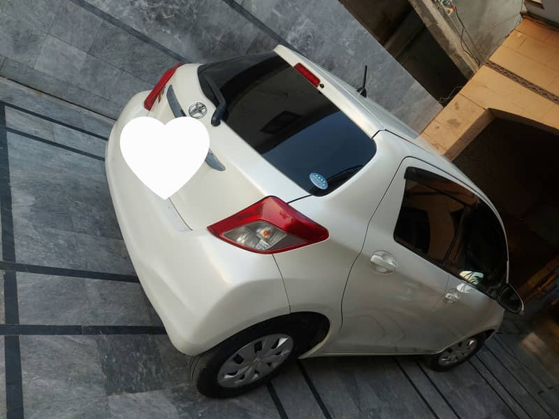 Toyota Vitz 2013 3