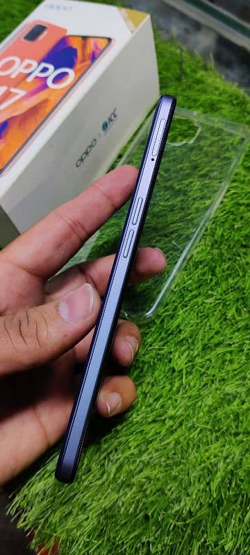 OPPO F17 8/128 , PTA approved , complete box 10/10 , Navy Blue 7