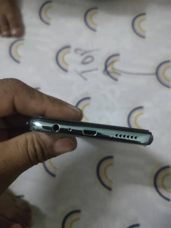 Vivo S1 4/128 Genuine Official PTA approved urgent sale 3