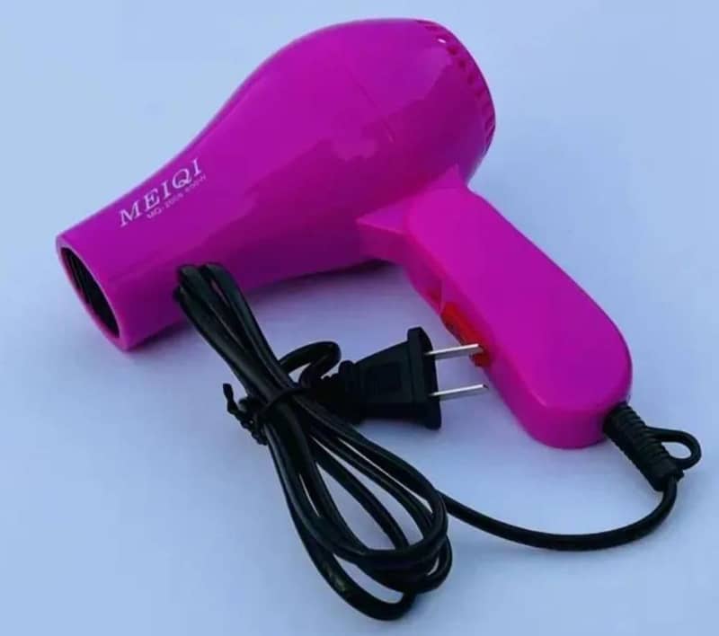 Lightweight And Portable Hair Dryer 1