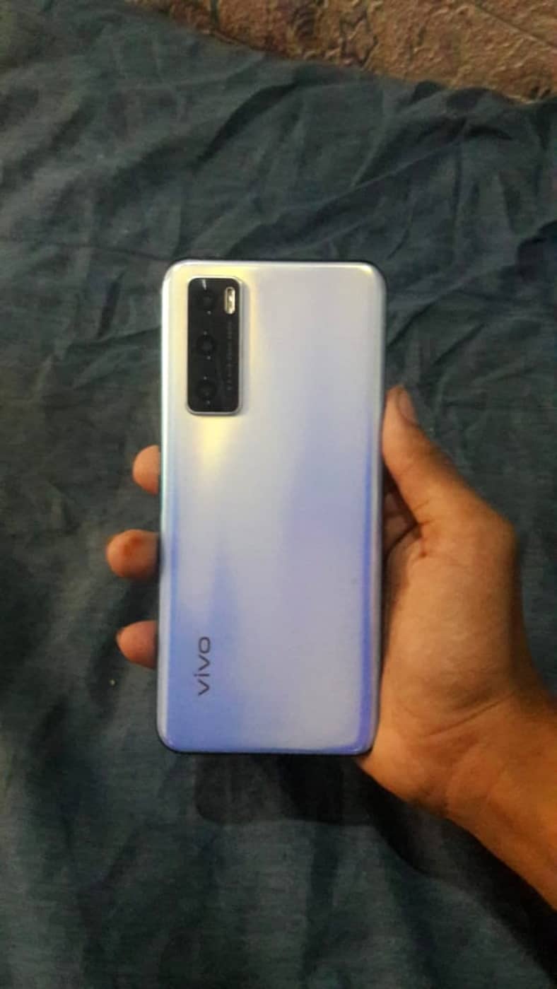 Vivo v20 se 8+3/128gb 1