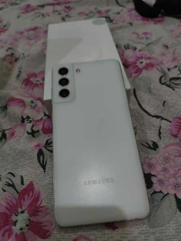 Samsung S21-FE Model for Sale officially PTA approved 1