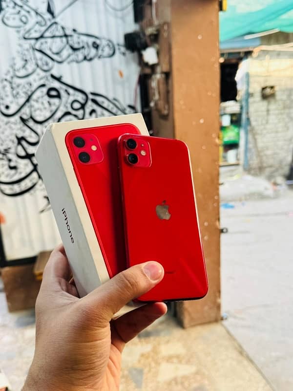 iPhone 11 with box ad original charger 3