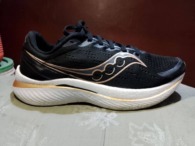 Sport shoes for sell 10