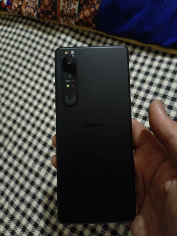 Xperia 1 mark 3. . . 12Gb. . 256Gb. . 888 Snapdragon. . 10/10.5G suport 0