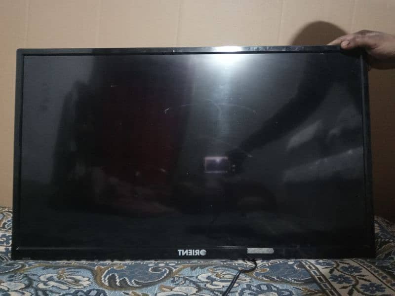 32 inch LCD all ok 2