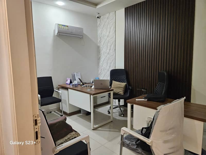 MAN SABA AVAINUE VIP LAVISH FURNISHED OFFICE FOR RENT 24/7 TIME CORNER 20