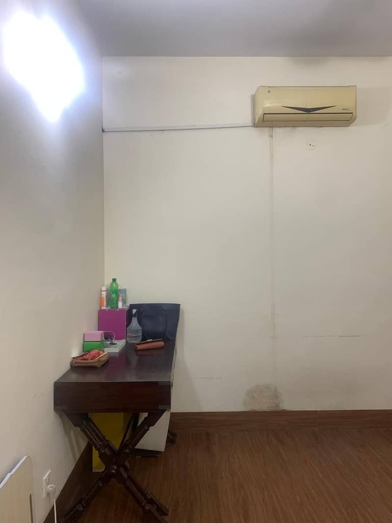 1 Bedroom Furnished Upper Portion in DHA Phase 8 6