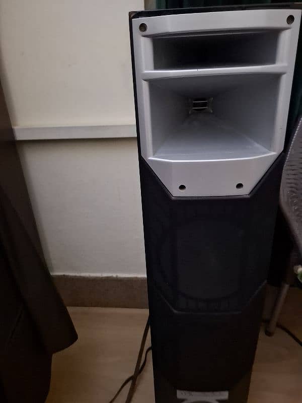 Wharfedale  Tower Speakers Home Theater 3