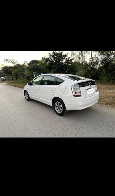 Toyota Prius 2010 4