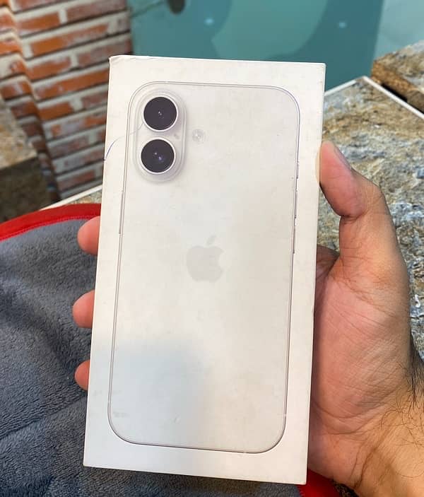 iphone 16 jv packed white non active. 0