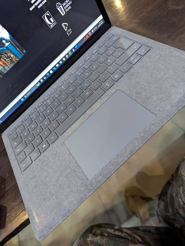 Microsoft Surface Laptop 3 Core i5 10th Gen 1