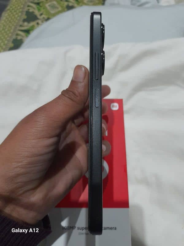 redmi 13 8gb/128gb 10/10 scratchless condition. 6+ months warranty. 2