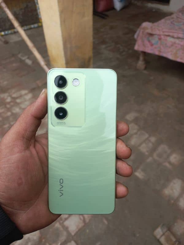 vivo y100 8+8 (256)  indisplayfinger 1