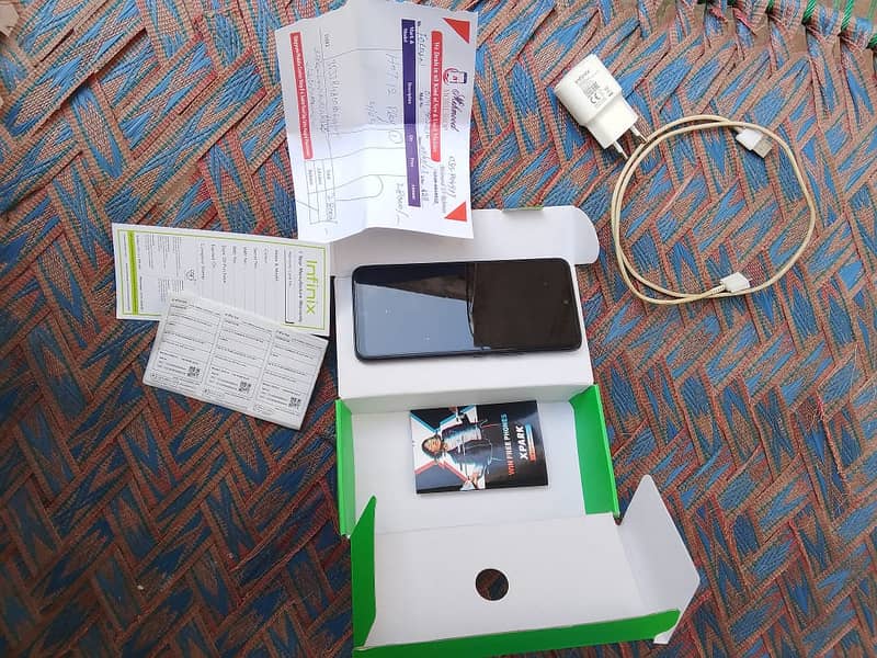 Infinix hot 12 play like new 6