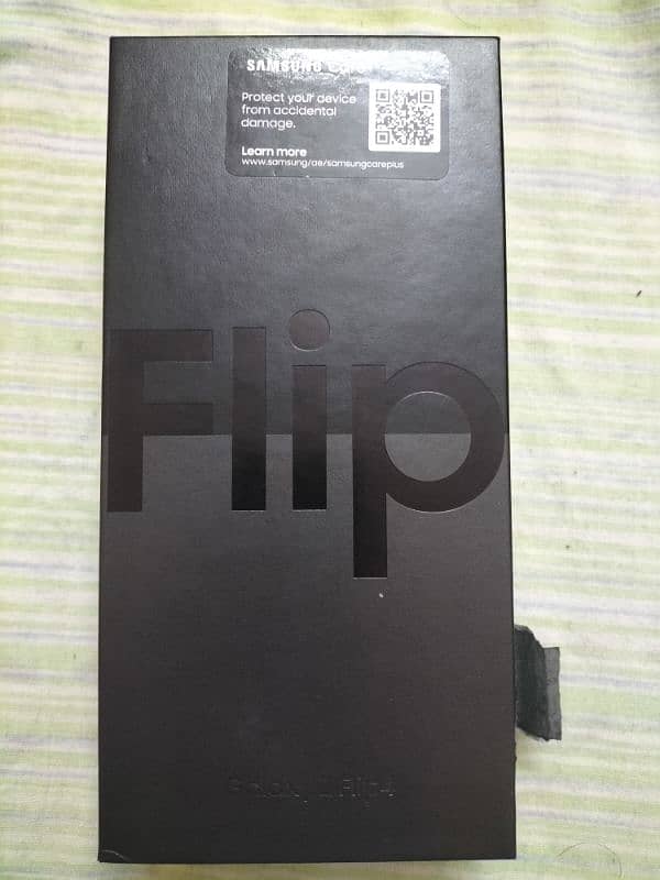 Samsung Z Flip 4 3