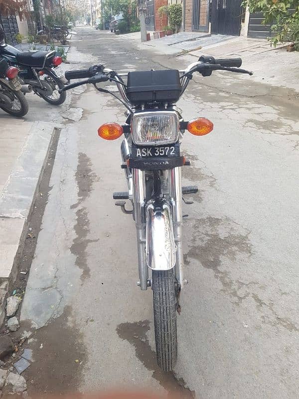 HONDA 125 2023 MODEL LUSH CONDITION 4