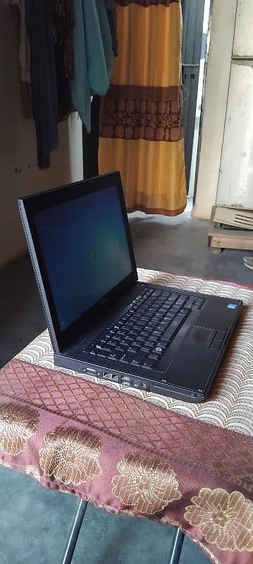 Dell laptop 0