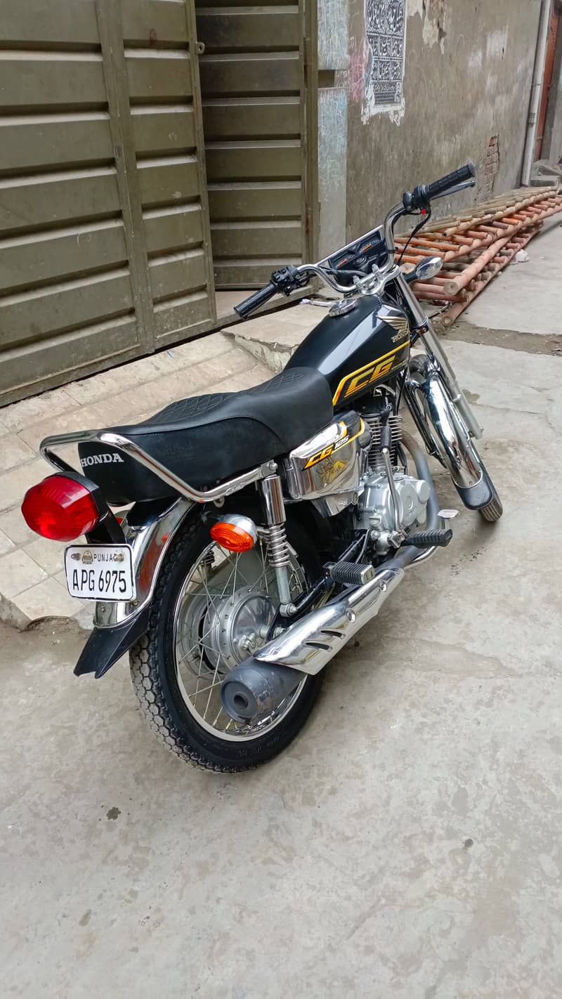 Honda CG 125 Special Edition 2022 11