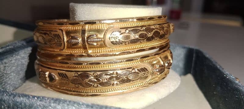 Gold Bangles (kangan) 22 carat 2 tola and 1 ratti 6