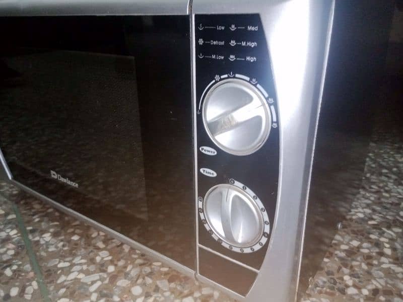 microwave oven Dawlance 3