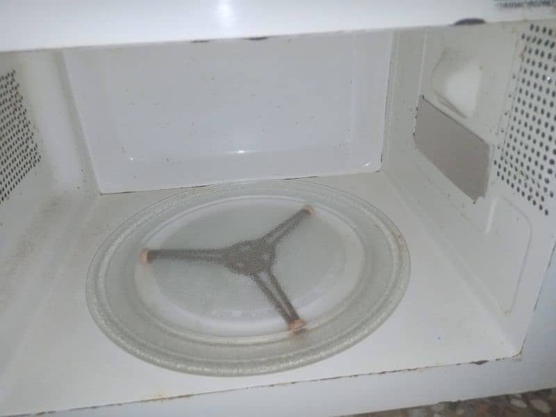 microwave oven Dawlance 4