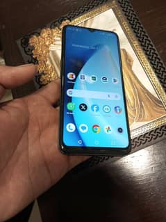 Realme C35