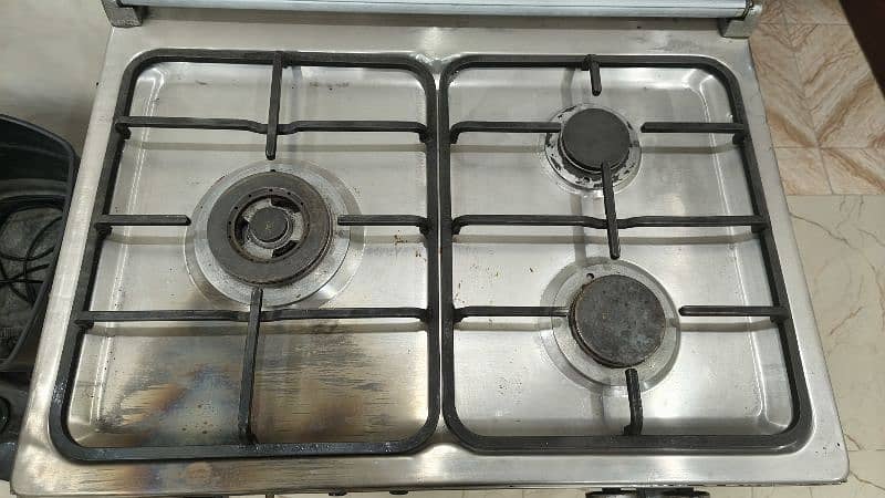 used cooking range 1