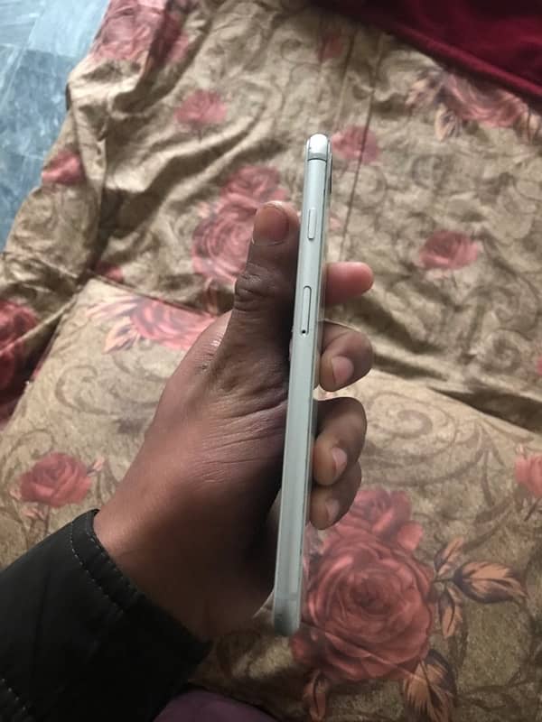 Iphone 8 plus 64 gb bypass 4