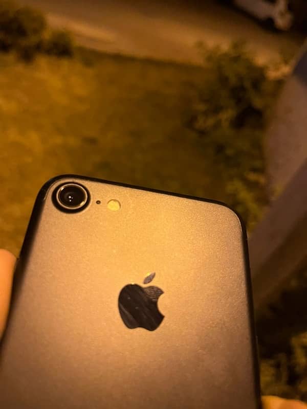 Iphone 7. Sim time 2 months 1