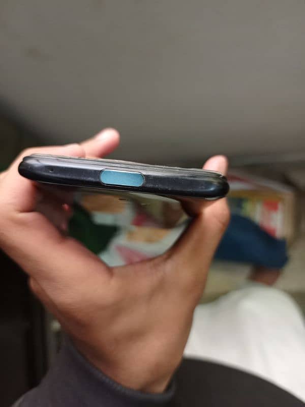 OPPO Reno 2f for sail without box with charger 3