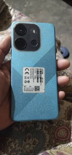 Tecno spark go 2023 4/64 complete box