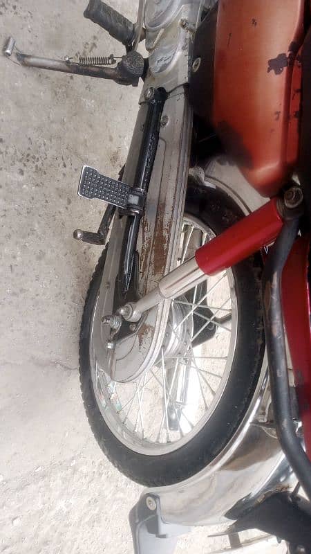 urgent sale bike all ok  koy kam ni ha 705 no ha 3