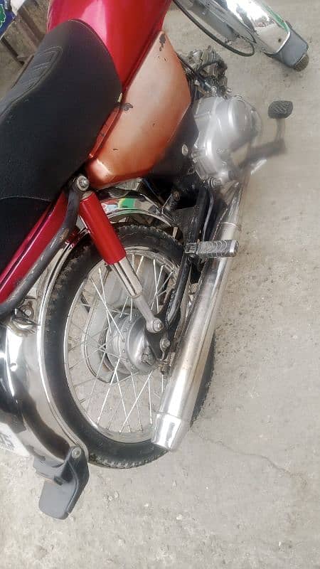 urgent sale bike all ok  koy kam ni ha 705 no ha 7