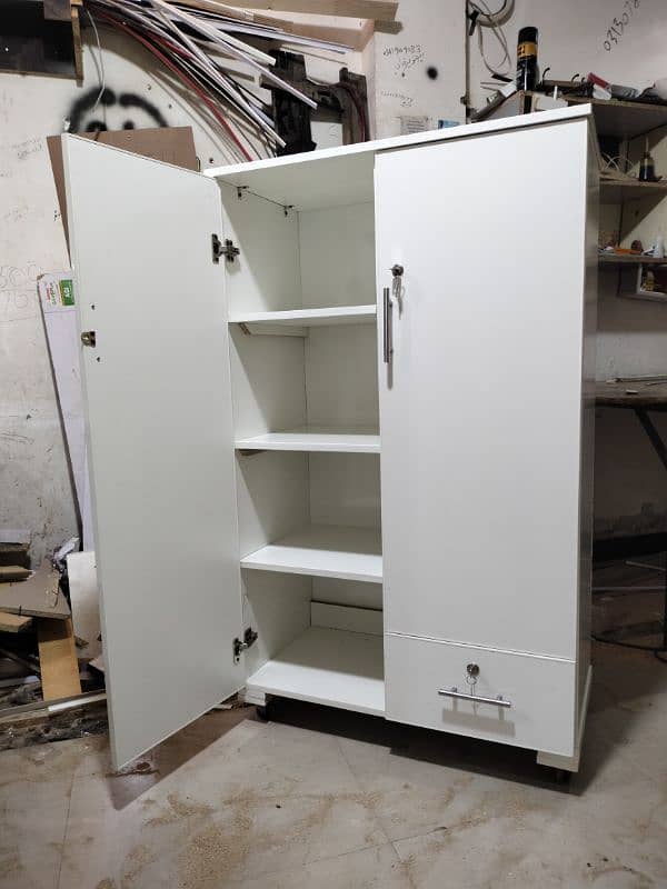 cupboard / wardrobe / Almari 0316,5004723 4