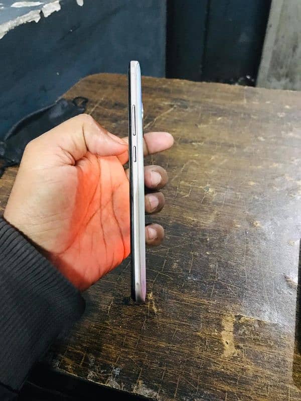 vivo s1 pro 8/128 finger lock in display 1