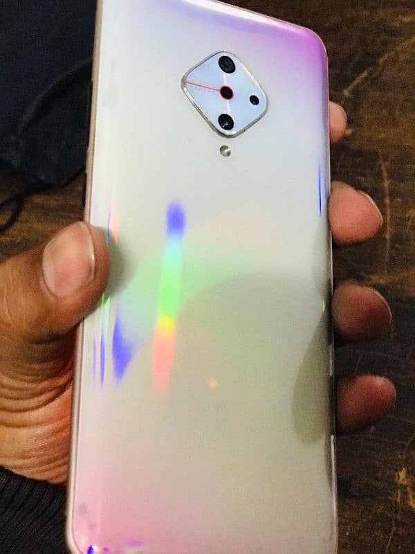 vivo s1 pro 8/128 finger lock in display 2