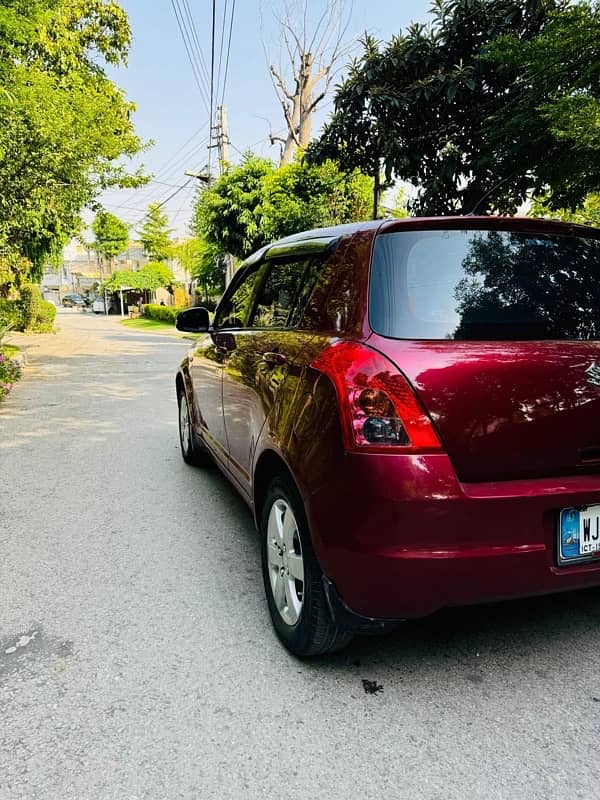 Suzuki Swift 2013 DLX 9