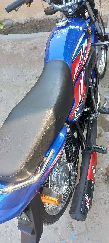 Honda pridor 100Cc 5