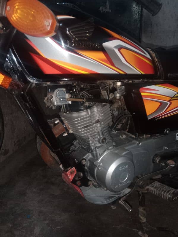 HONDA CG 125 MODEL 2022 KARACHI REGISTERED 2