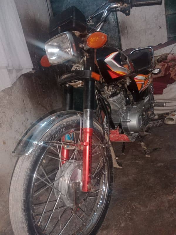 HONDA CG 125 MODEL 2022 KARACHI REGISTERED 3