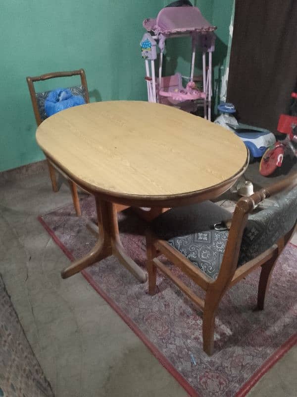 4 chair with dining table & 1 center glass table with 2 side tables 4