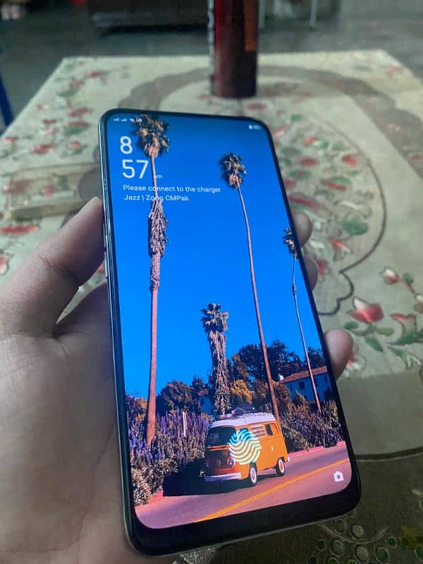 Oppo Reno2 F 7