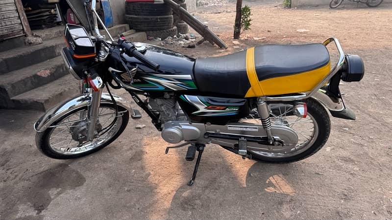 Honda CG 125 2023 Sukker Number 2