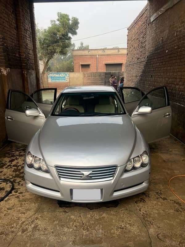 Toyota Mark X 2005 4