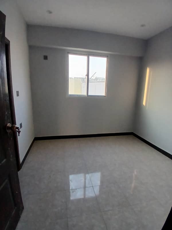 Brand New Studio Apartment 4Th Floor With Lift 7